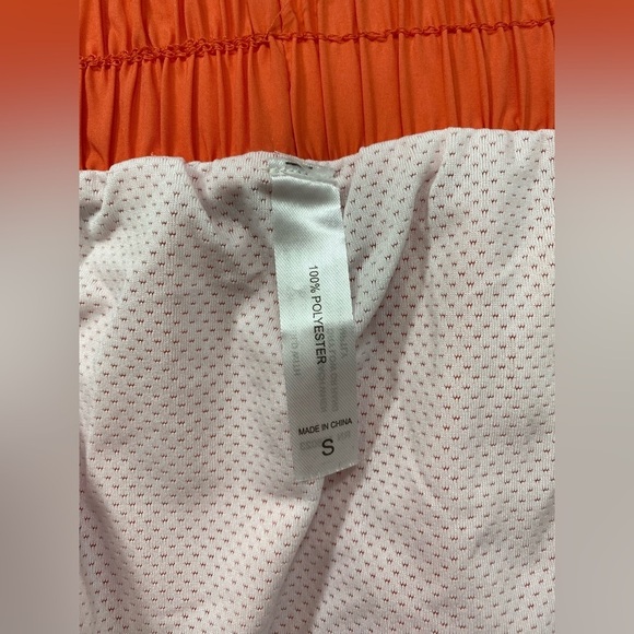 Neon Orange Gym Shorts Unbranded NWOT Size Small SKU0918 - Picture 5 of 9